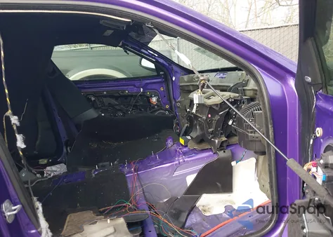 2013 Dodge Charger Srt8 Super Bee из США, поврежденный, VIN 2C3CDXGJ2DH672530